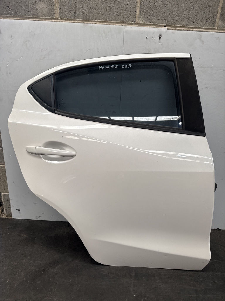 Rh Rear Door photo 2