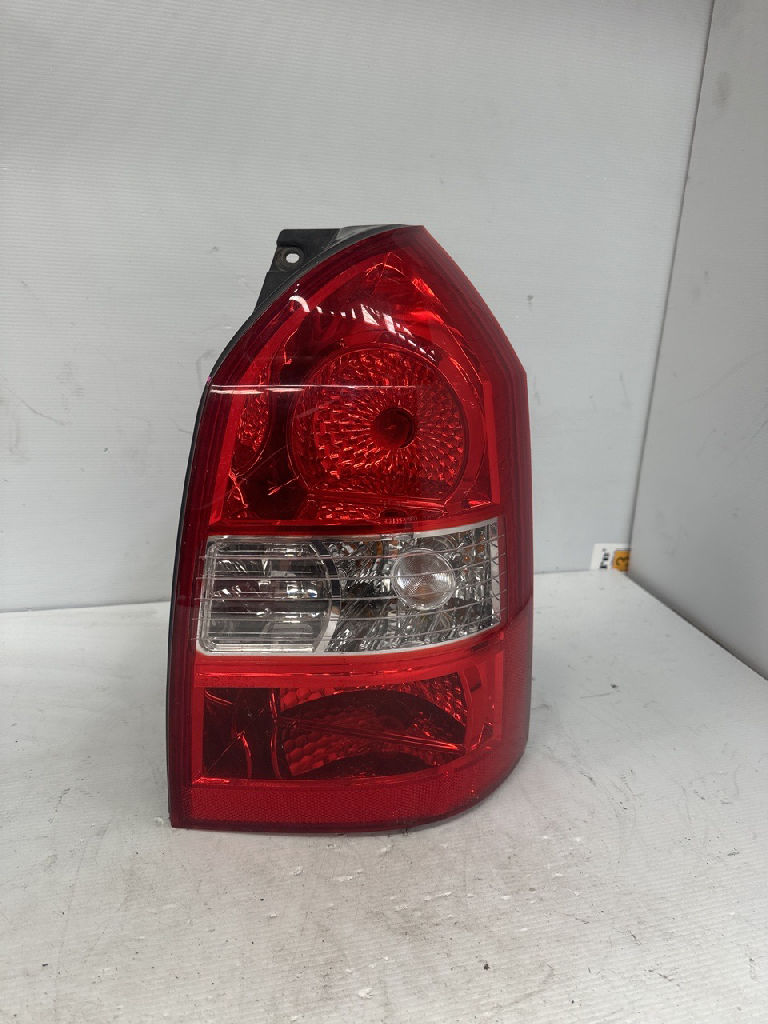 RH tail light photo 4