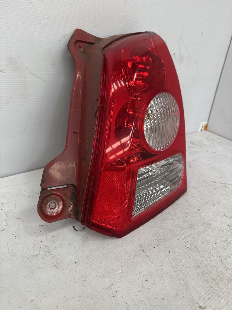 RH tail light photo 3
