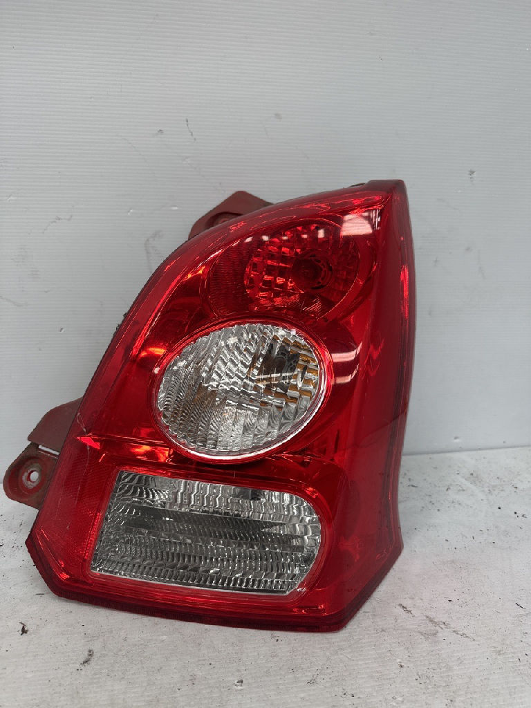 RH tail light photo 5