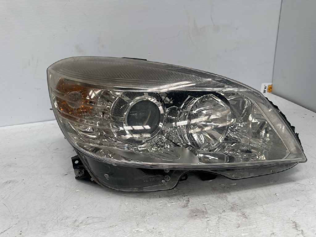 Rh Head Light