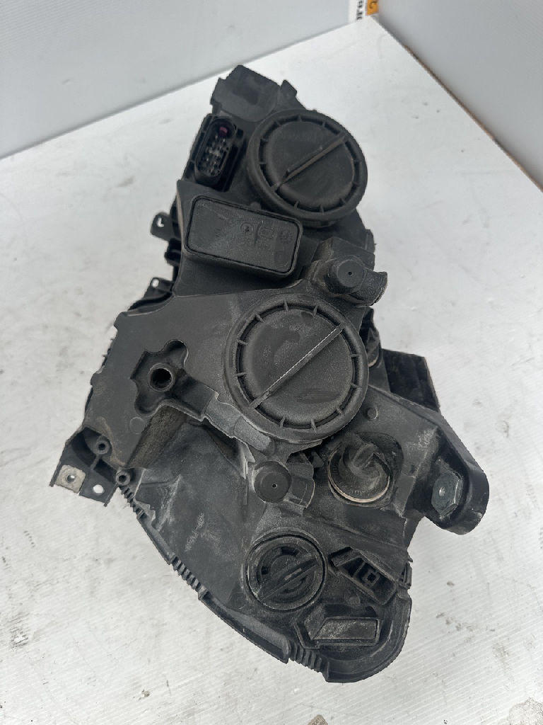 Rh Head Light photo 5