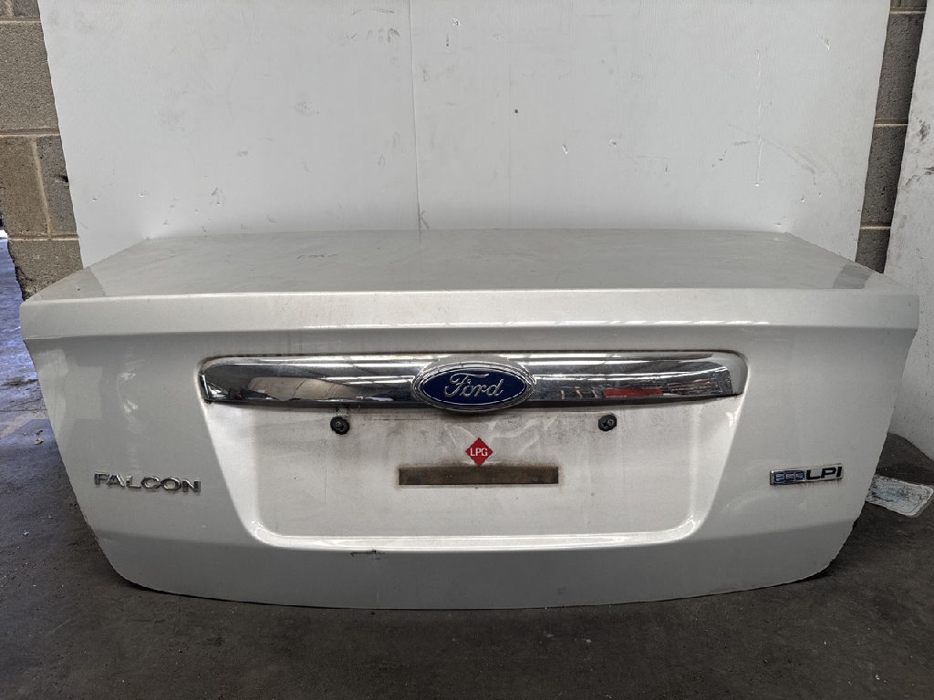 Boot Lid photo 2