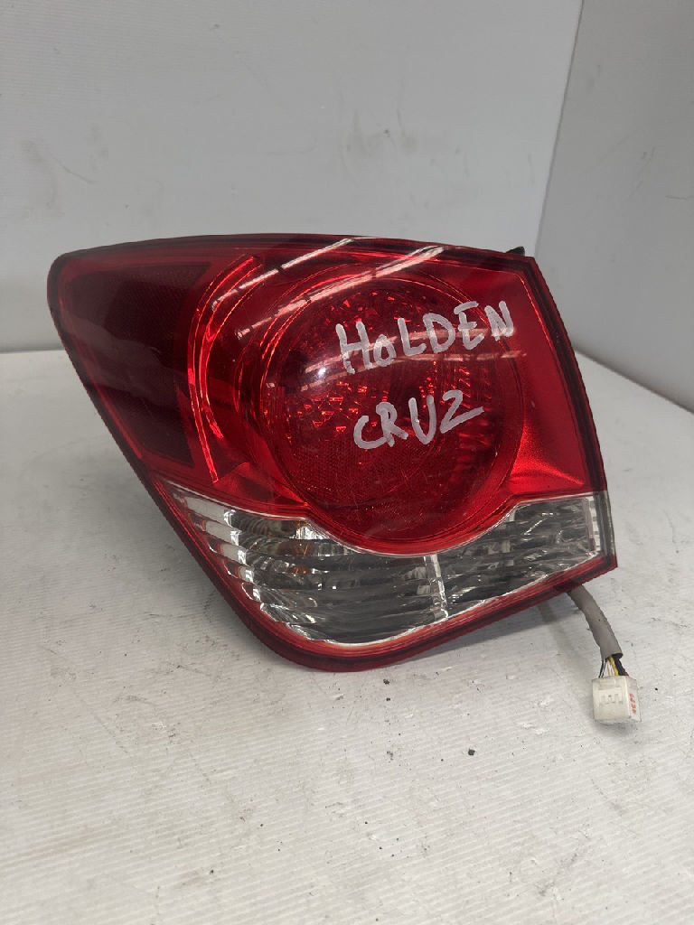 Lh Tail Light photo 3