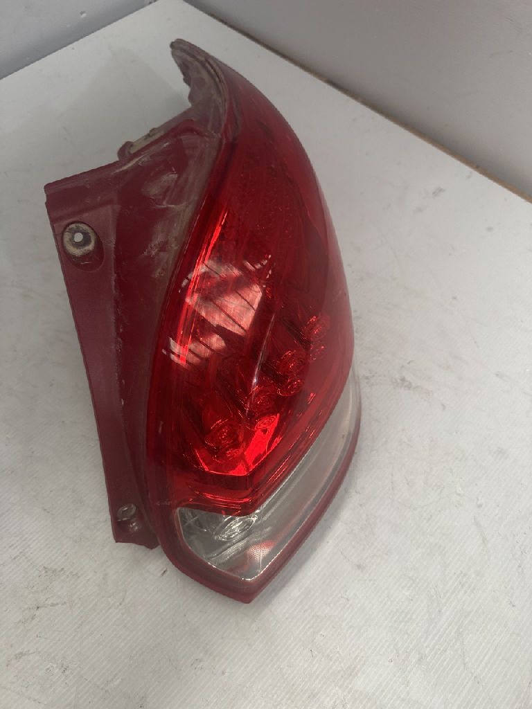 RH tail light photo 2