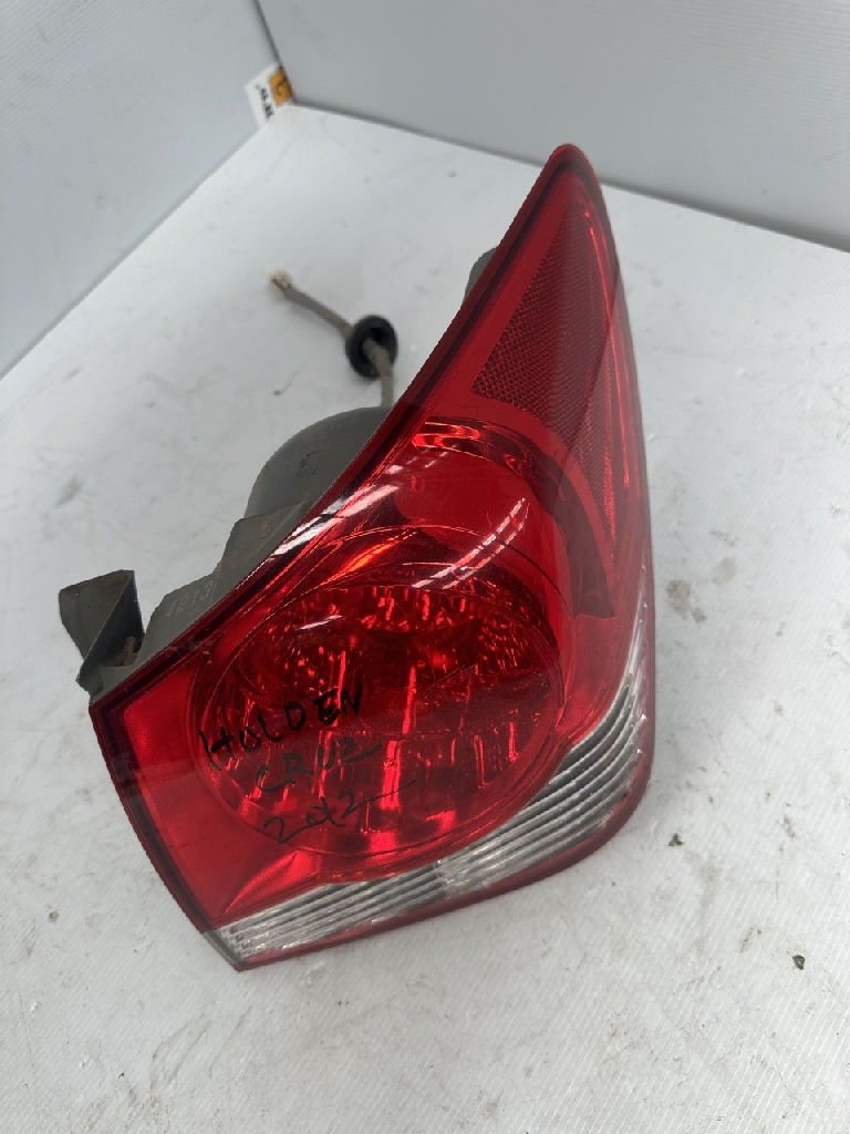 Lh Tail Light photo 4