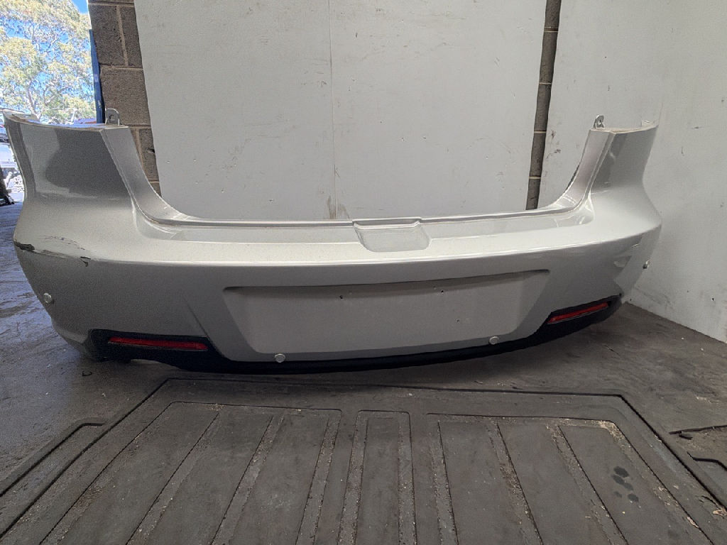 Rear Bumper photo 4