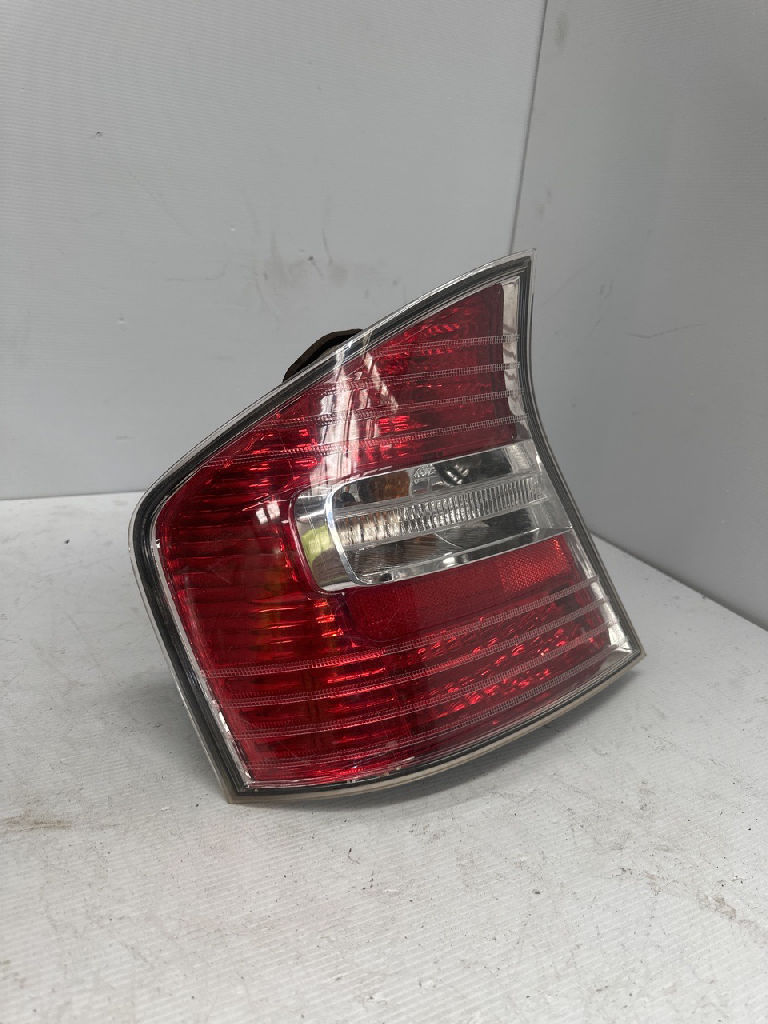Lh Tail Light photo 3