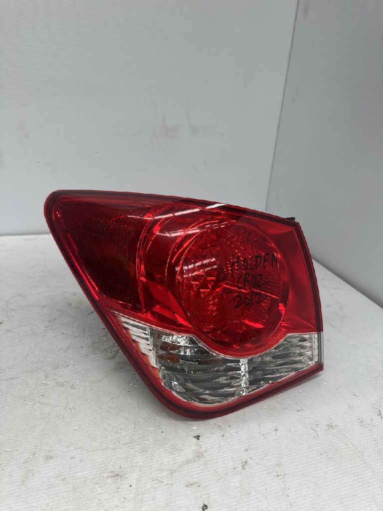Lh Tail Light photo 2