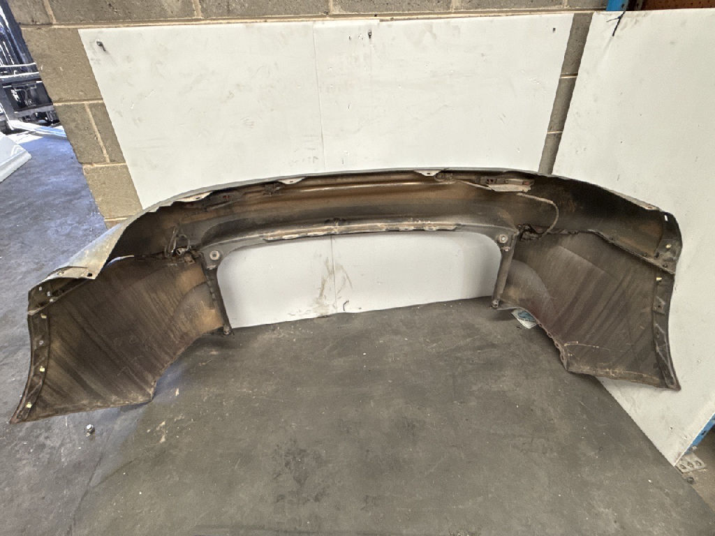 Rear Bumper photo 4