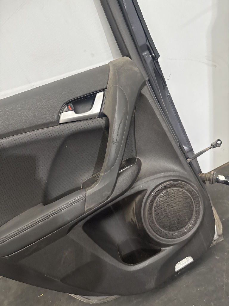 LH Rear Door photo 4