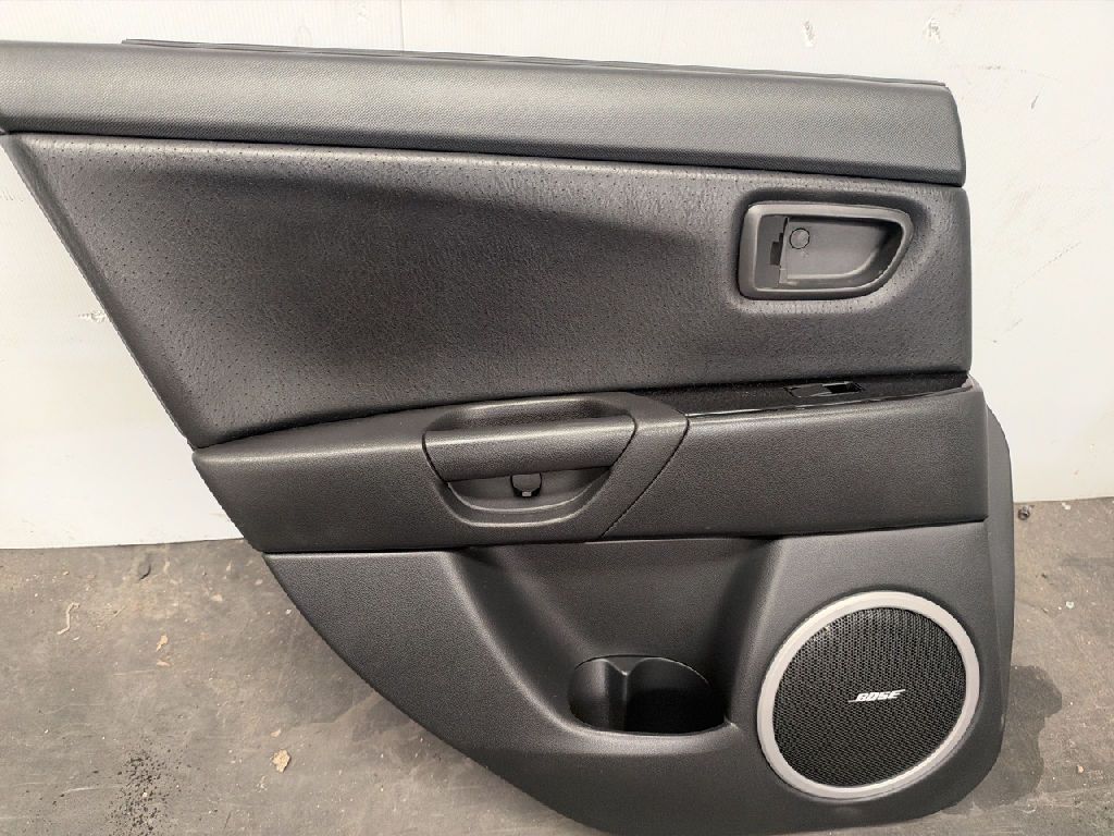 Lh Rear Door Trim photo 5