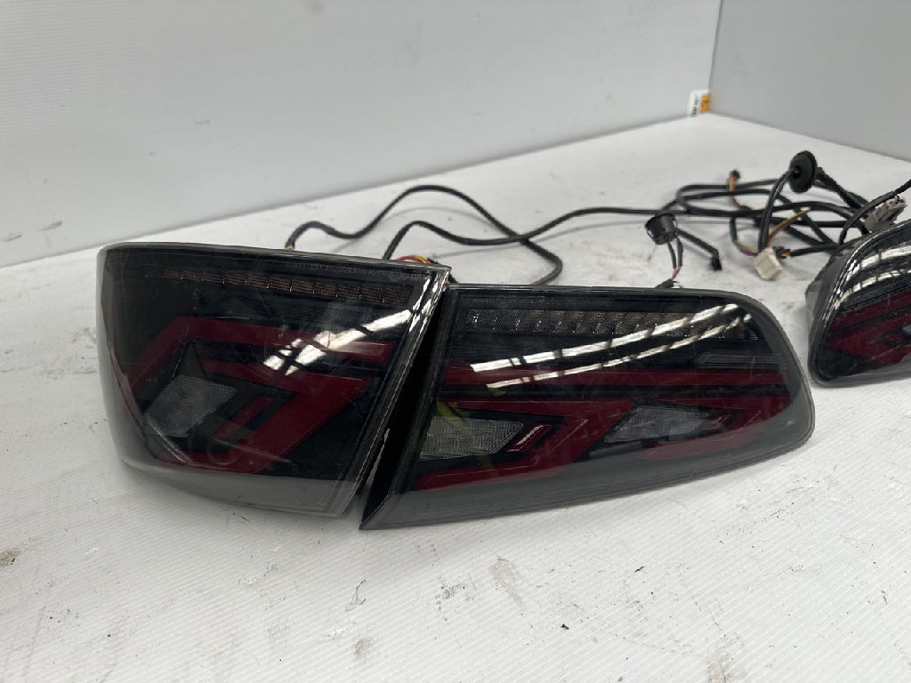 Tail Light Set photo 3