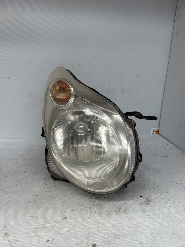 Rh Head Light photo 4