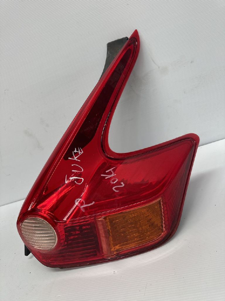 RH tail light photo 3