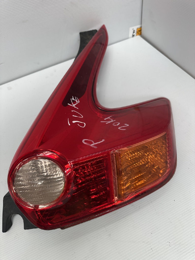 RH tail light photo 5