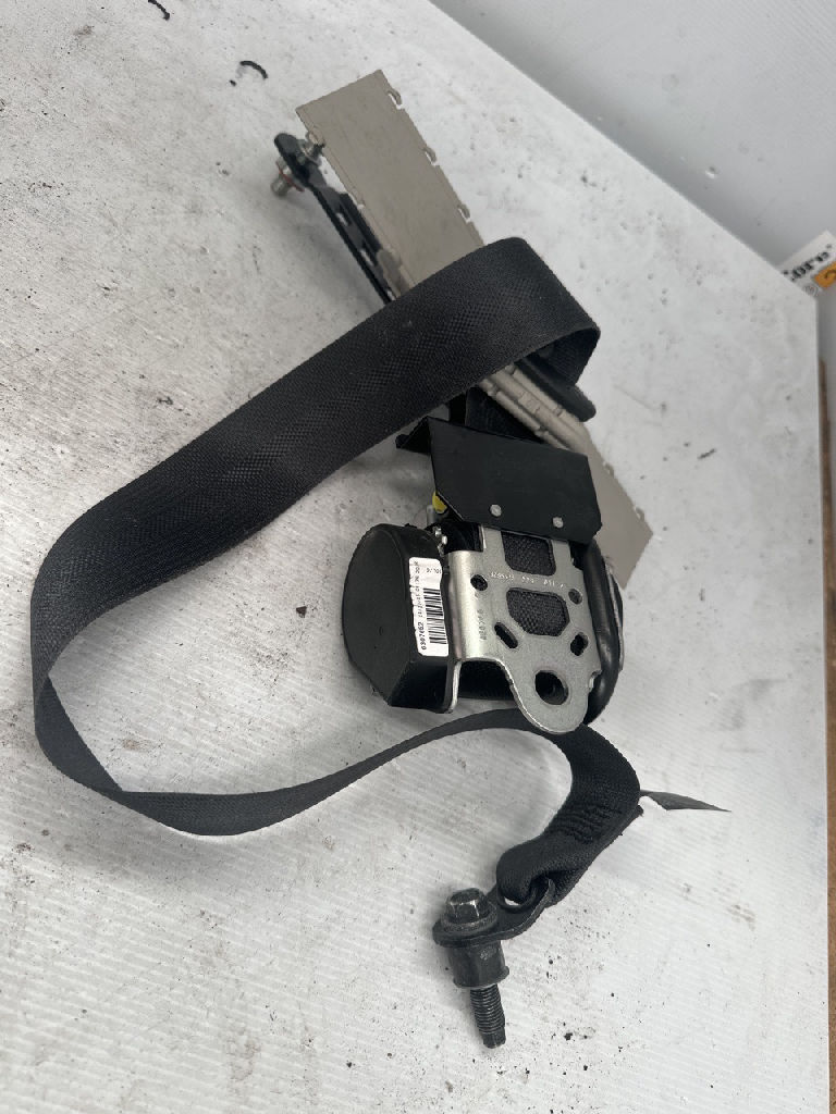 Lh Front Seat Belt
