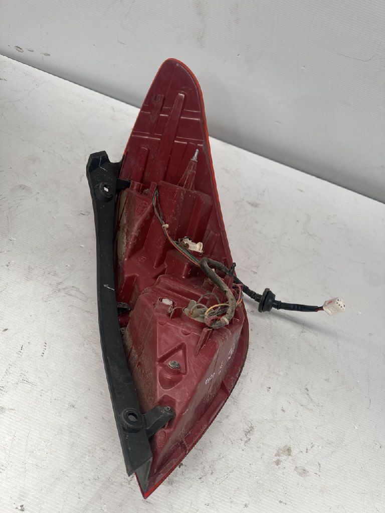 Lh Tail Light photo 5