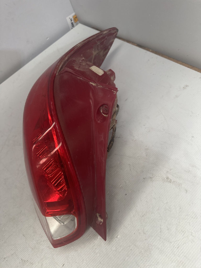 Lh Tail Light photo 3