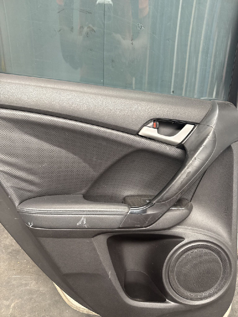 LH Rear Door photo 4