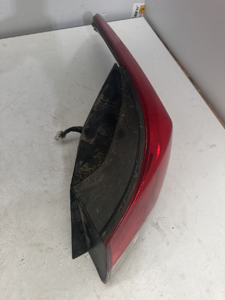 Lh Tail Light photo 3