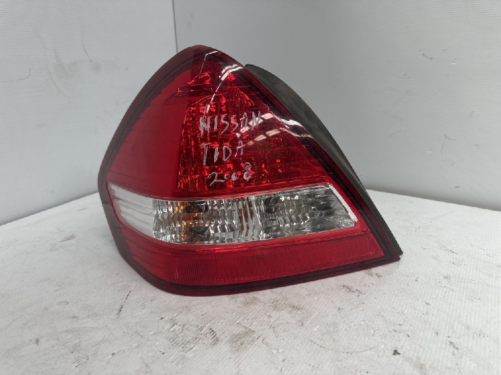 Lh Tail Light photo 5
