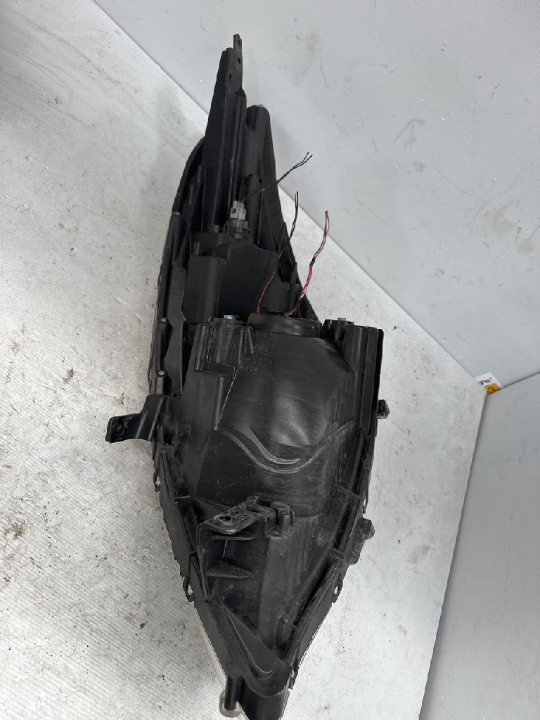 Rh Head Light photo 2