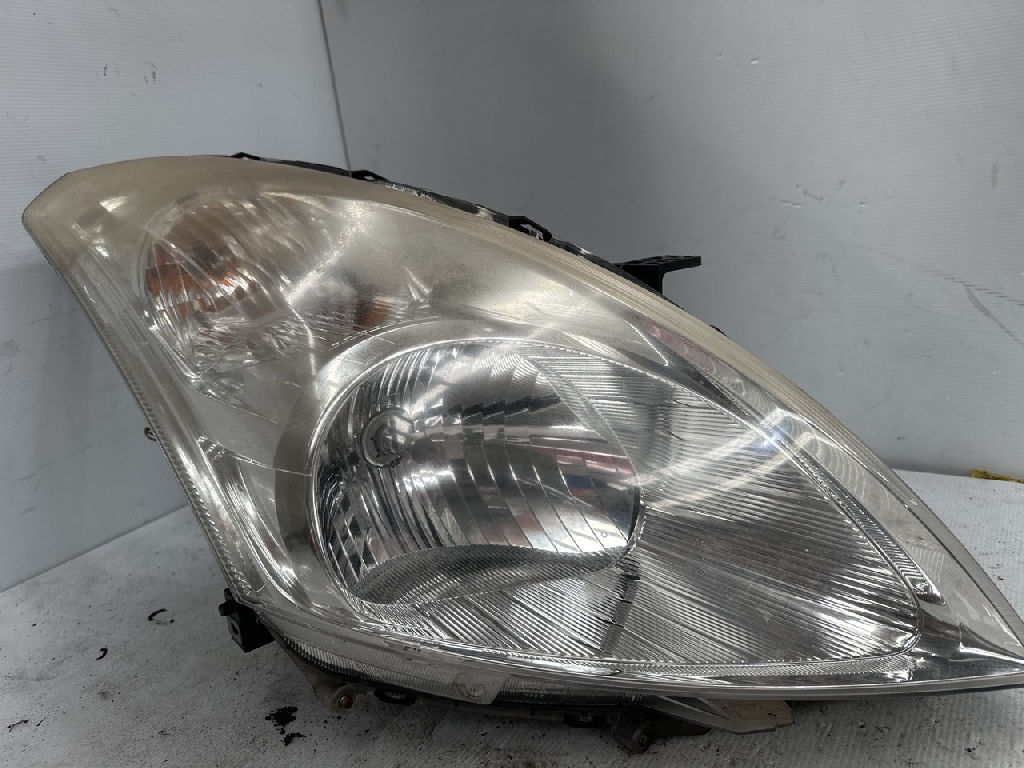 Rh Head Light photo 4