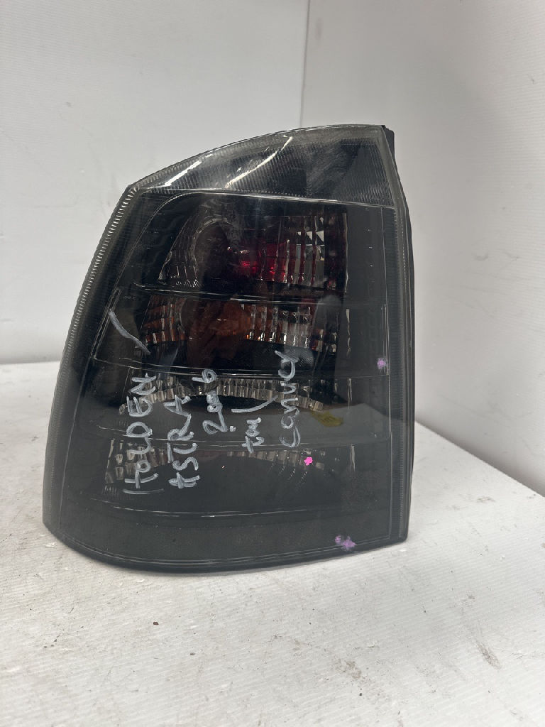Lh Tail Light photo 3