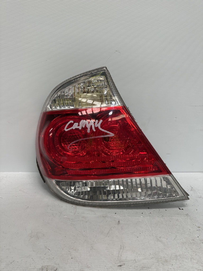 Lh Tail Light photo 3
