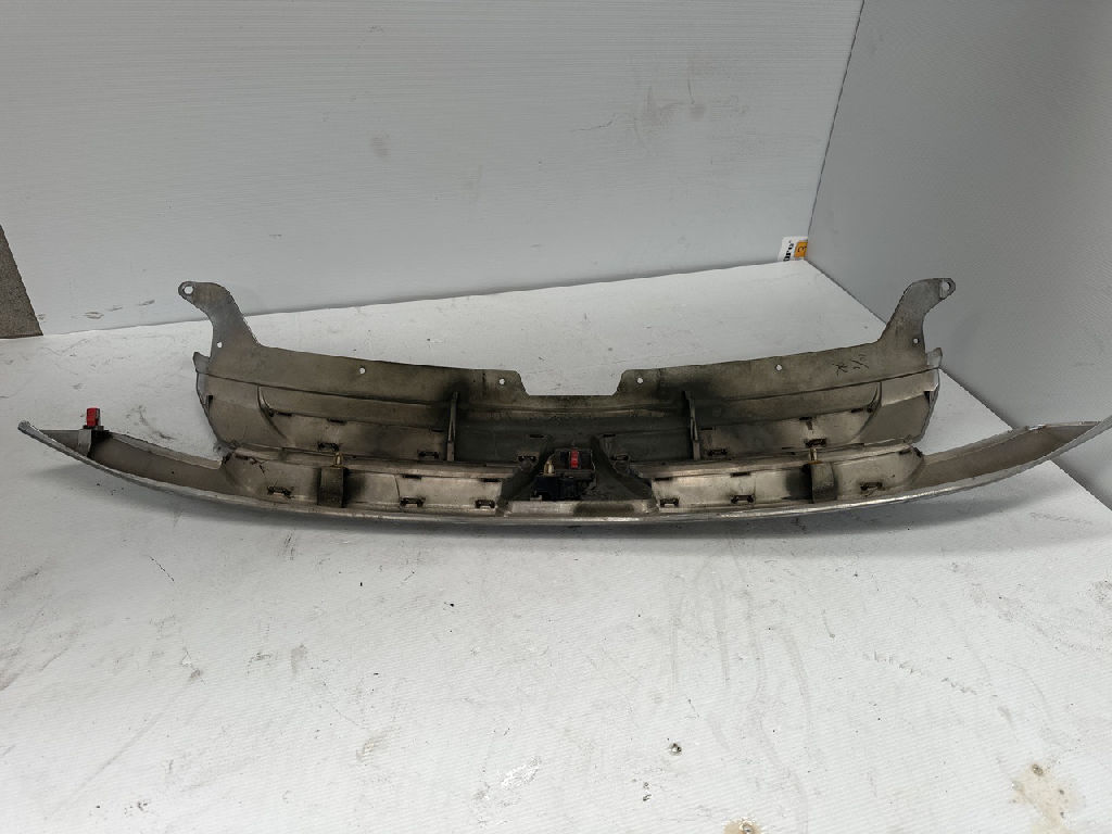 Front upper Grill photo 2