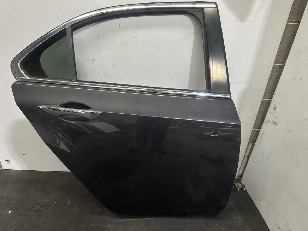 Rh Rear Door