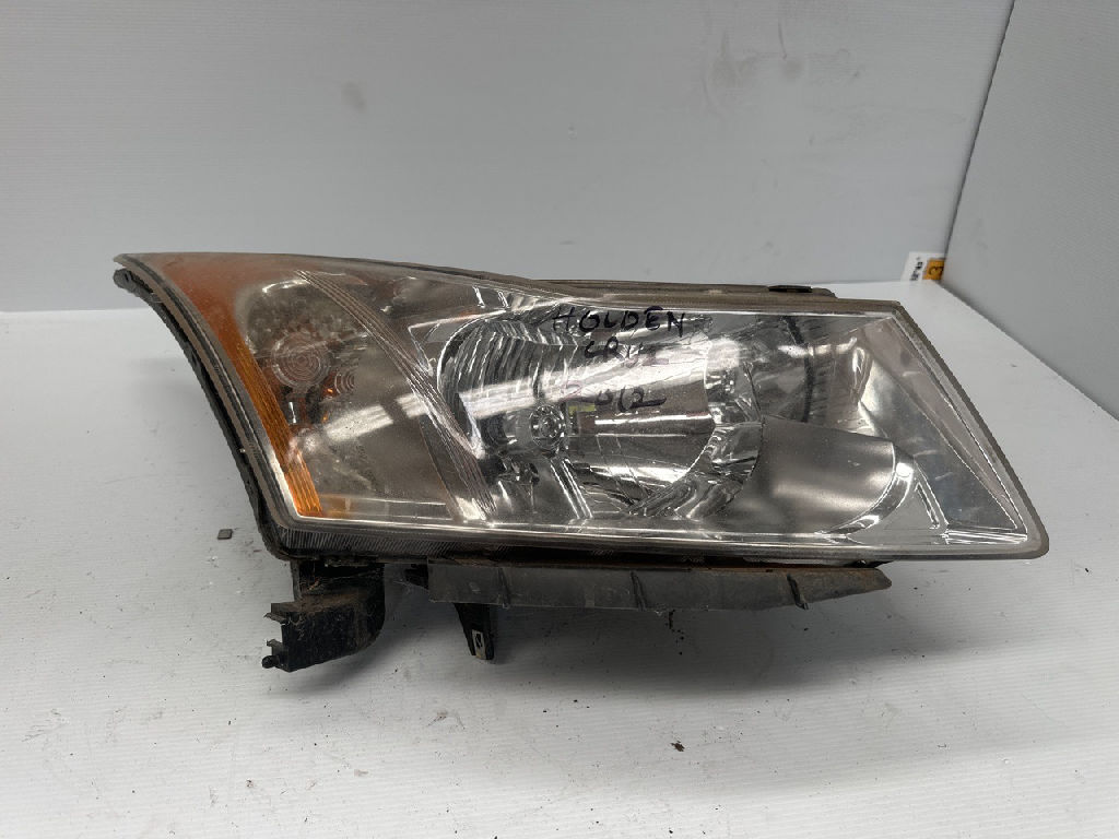 Rh head light photo 3