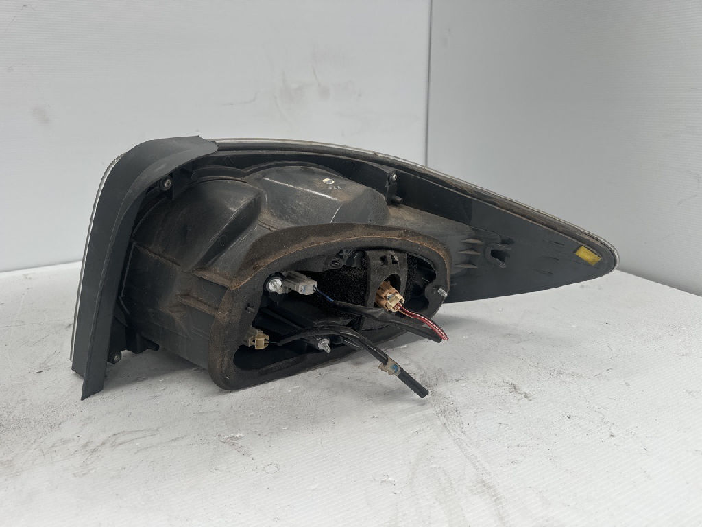 Lh Tail Light photo 2