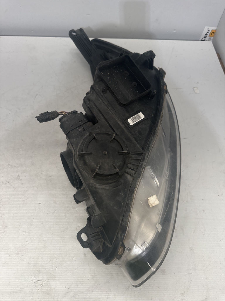 Rh Head Light photo 3
