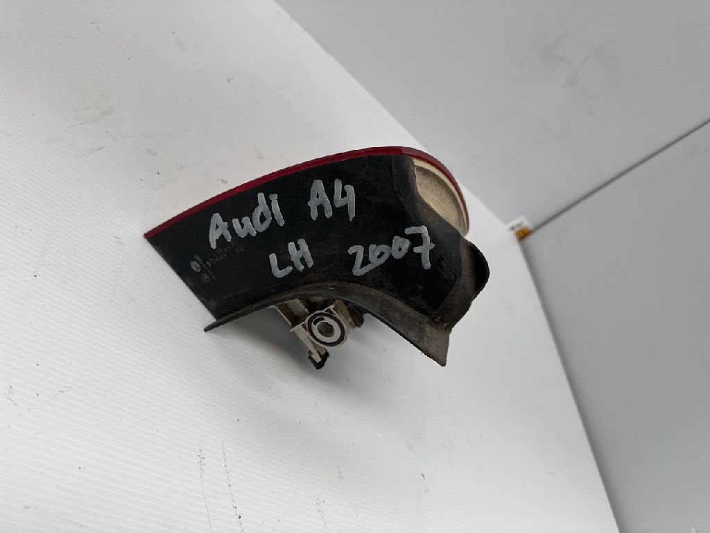 Lh Tail Light photo 3