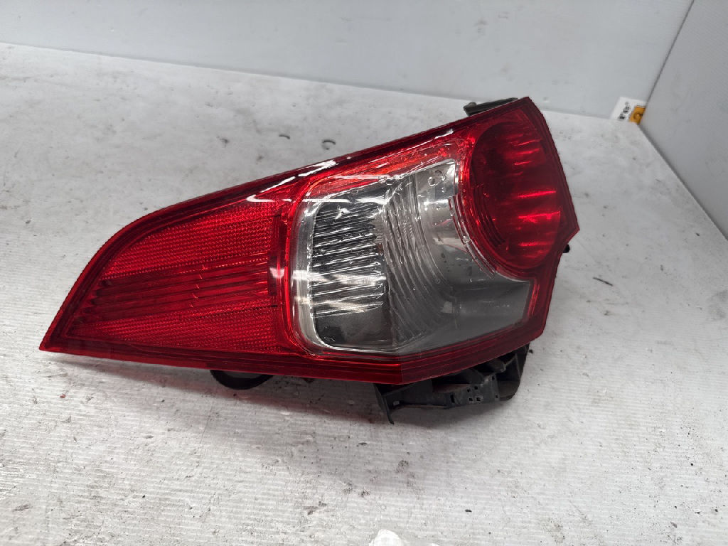 Lh rear tail light photo 2
