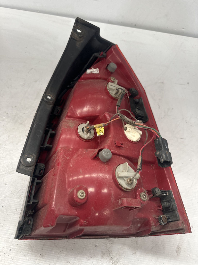 Lh Tail Light photo 3
