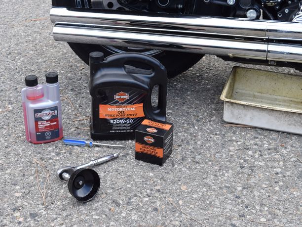 Featured: 1996 Harley-Davidson Heritage Softail Classic engine oil change. - Garage & Street