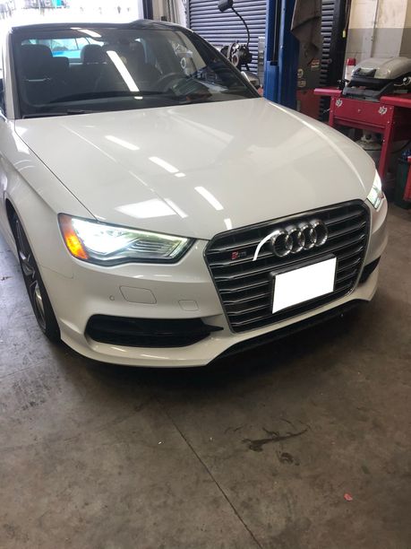 Oil change on a 2017 Audi s3-6c42 #1-