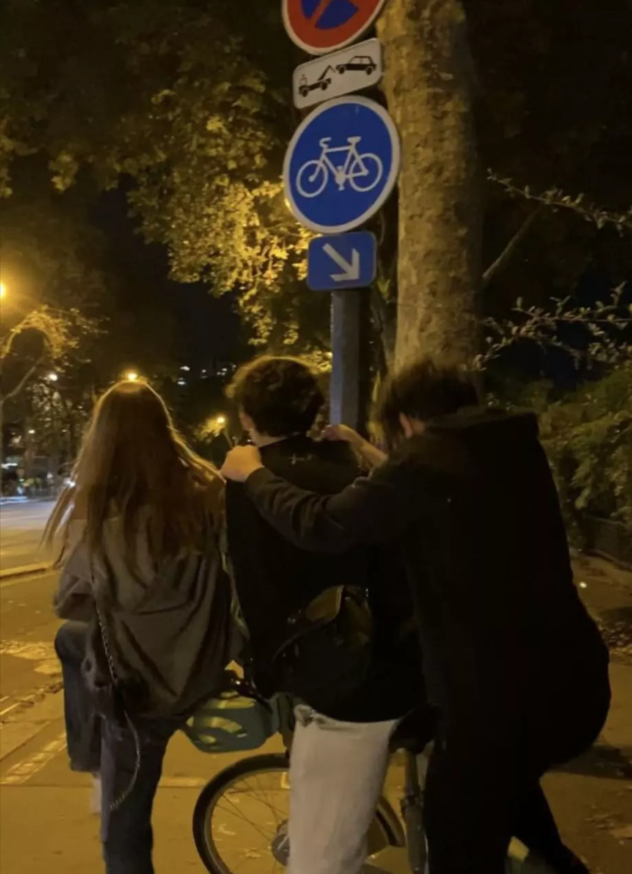 Çınar-Aselya-Hakan - Bu Akşam karakter görseli