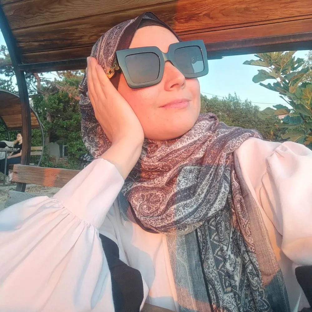 Betül Ergün profil gorseli