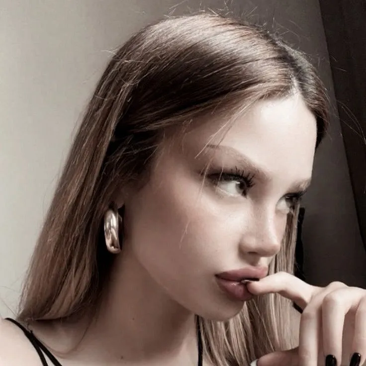 loral's 🕯️ profil gorseli