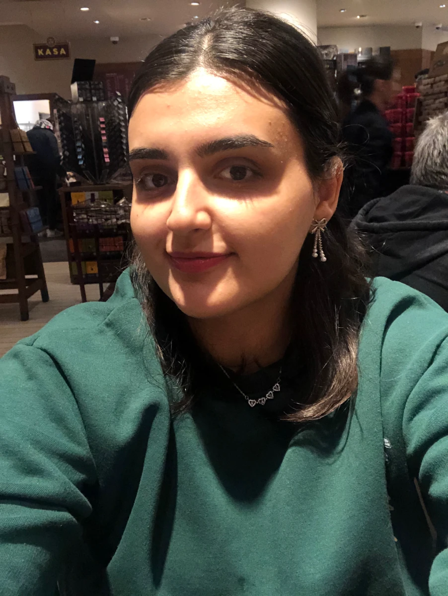 Ayşe İlhanlı WritePad yazar profil görseli