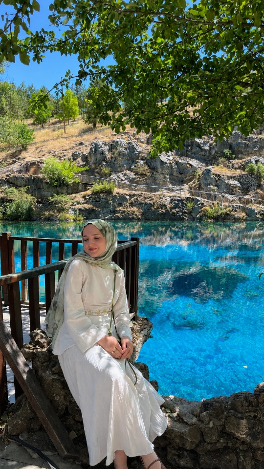 Ayşenur. WritePad yazar profil görseli