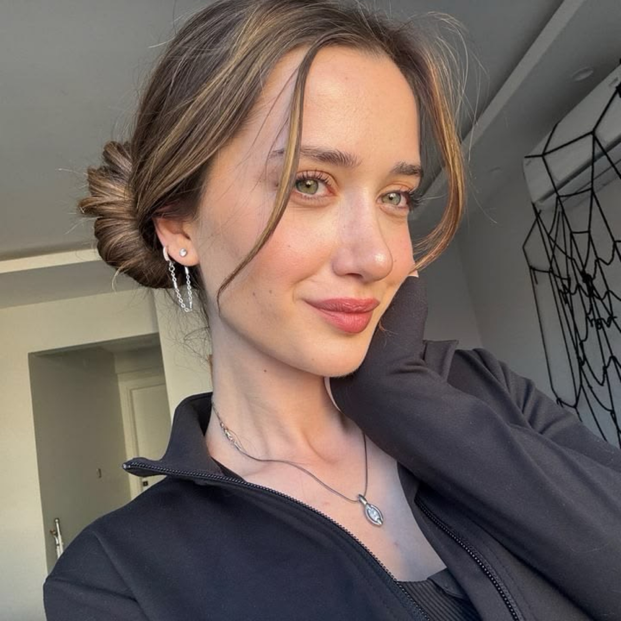sibel profil gorseli