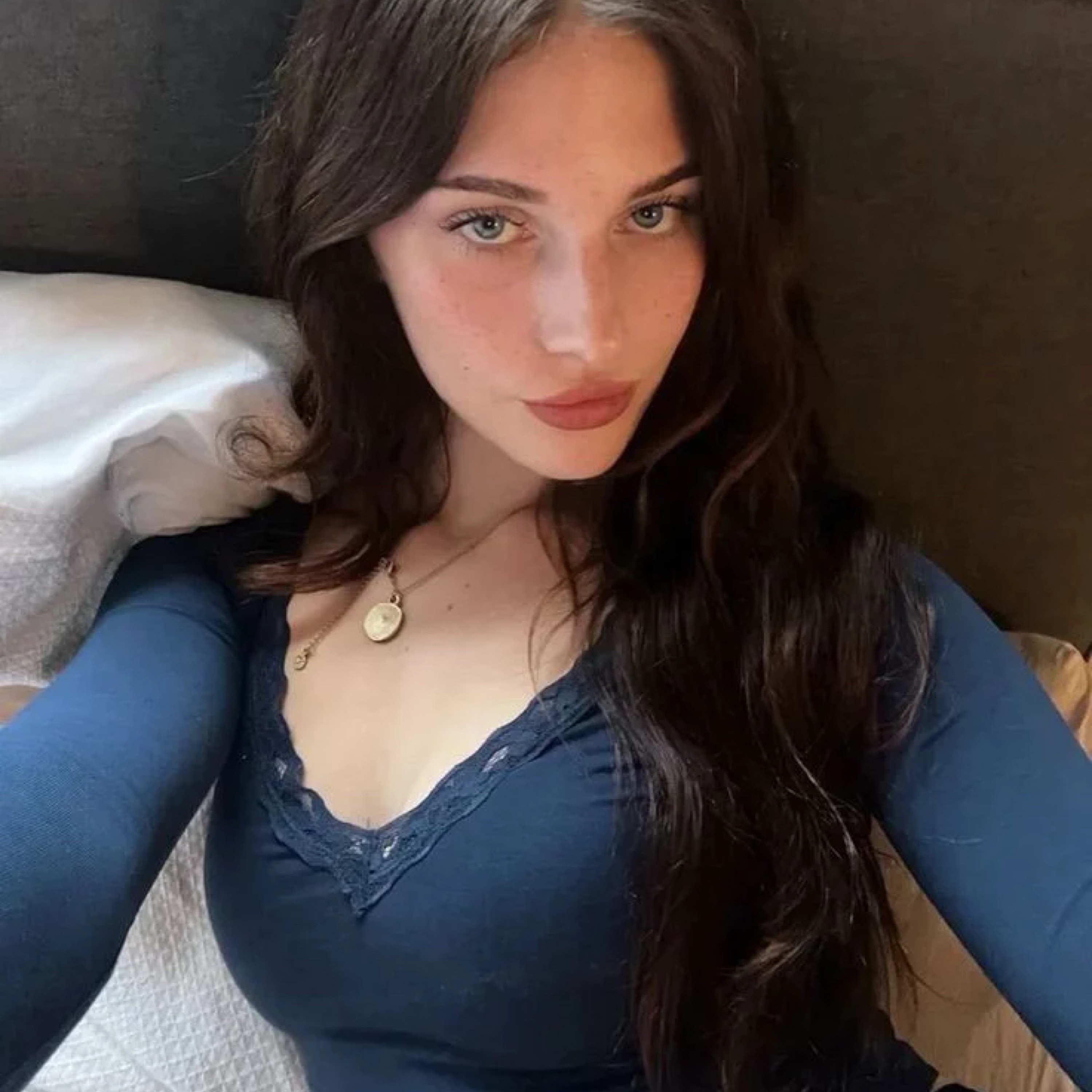 rowena profil gorseli