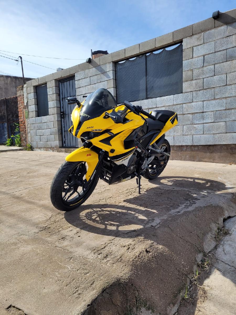 Rouser RS 200