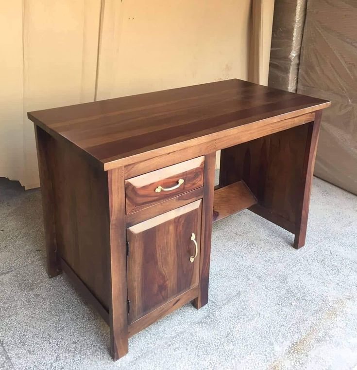 Escritorio de madera