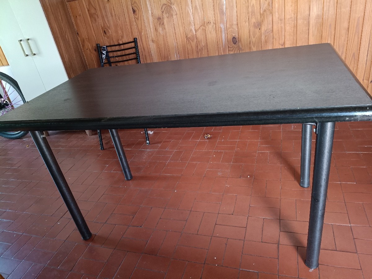 mesa y sillas